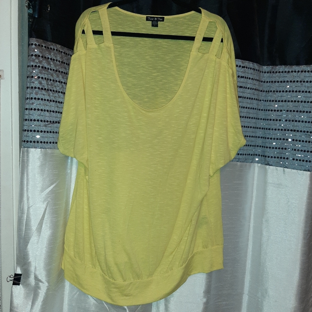 Yellow twist tee